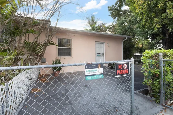 $1,975 | 101 Southwest 24th Avenue, Miami, FL 33135