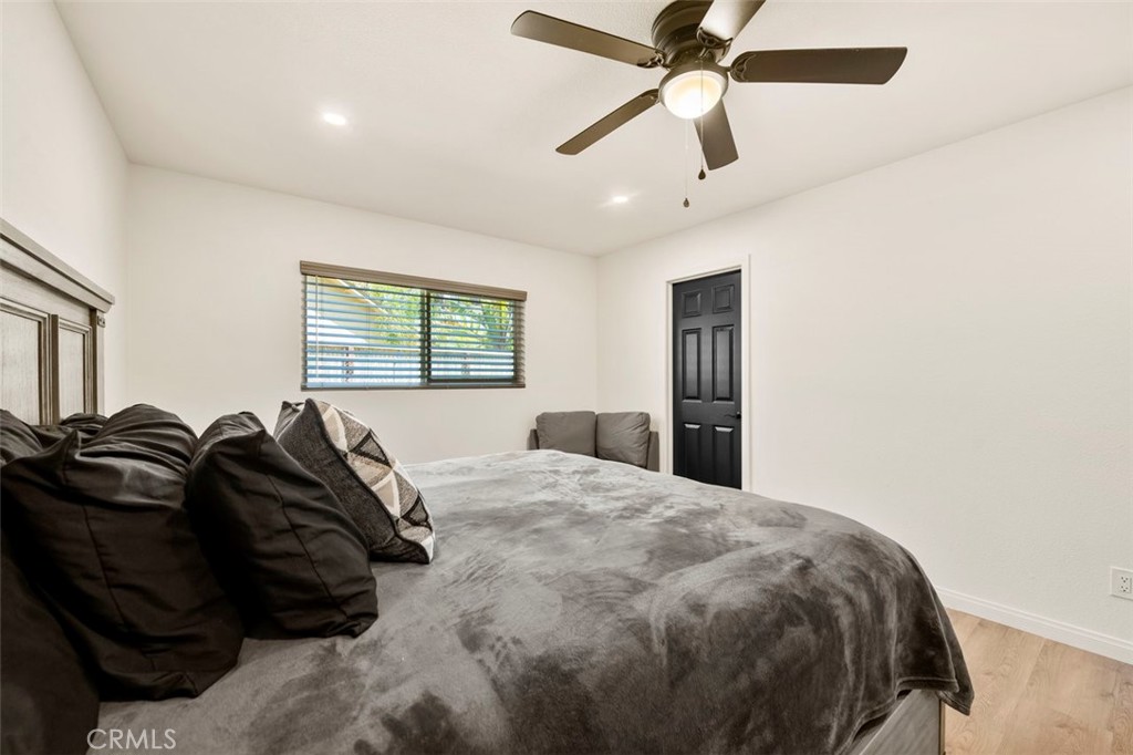 332 Cadillac Circle Oceanside, CA 92054 - Photo 17 of 31 a bed room with a bed and a window