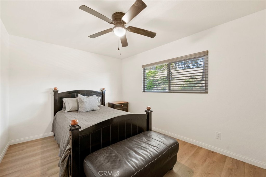 332 Cadillac Circle Oceanside, CA 92054 - Photo 23 of 31 a bedroom with a bed and a window