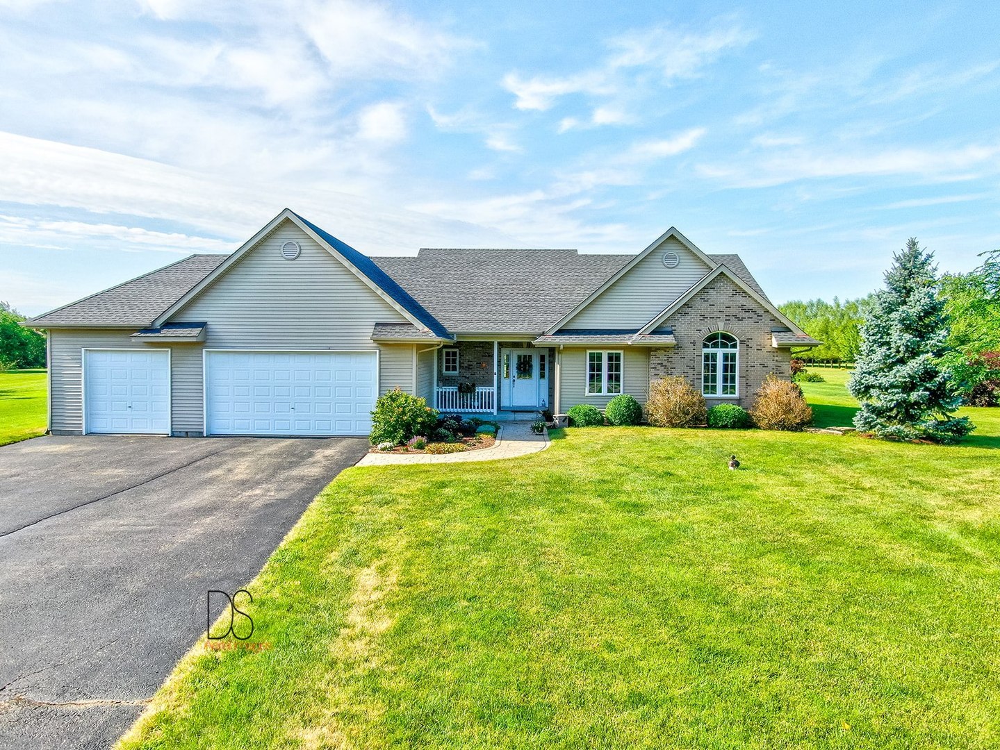 1716 North 2479th Road Ottawa, IL 61350 - Photo 2 of 35