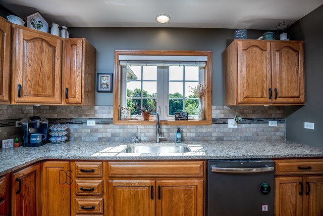 1716 North 2479th Road Ottawa, IL 61350 - Photo 16 of 35