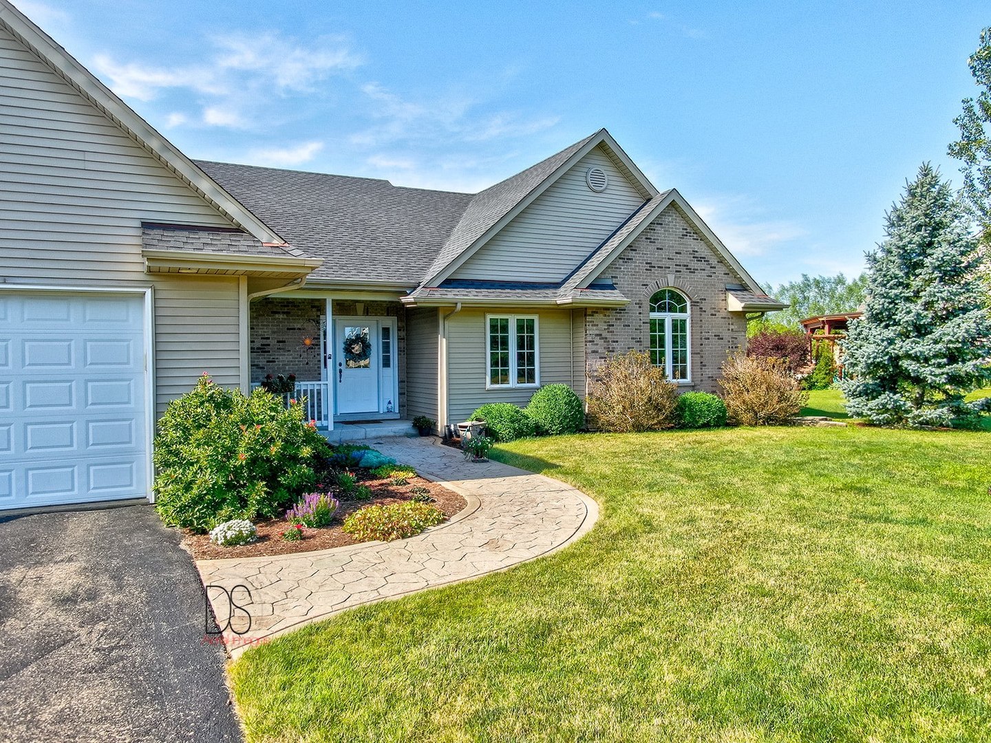 1716 North 2479th Road Ottawa, IL 61350 - Photo 4 of 35