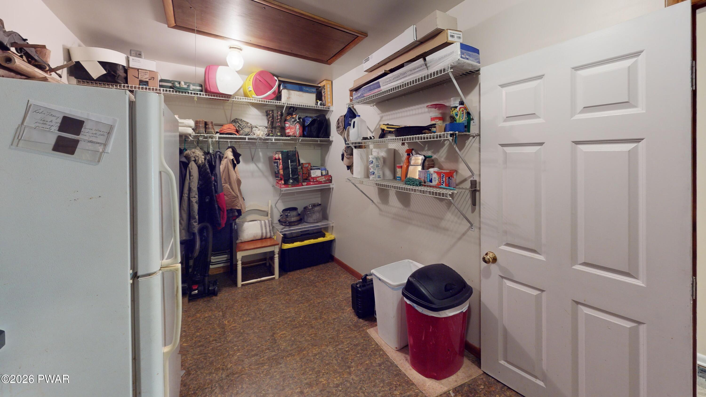 327 Rock Oak Road Dingmans Ferry, PA 18328 - Photo 20 of 31