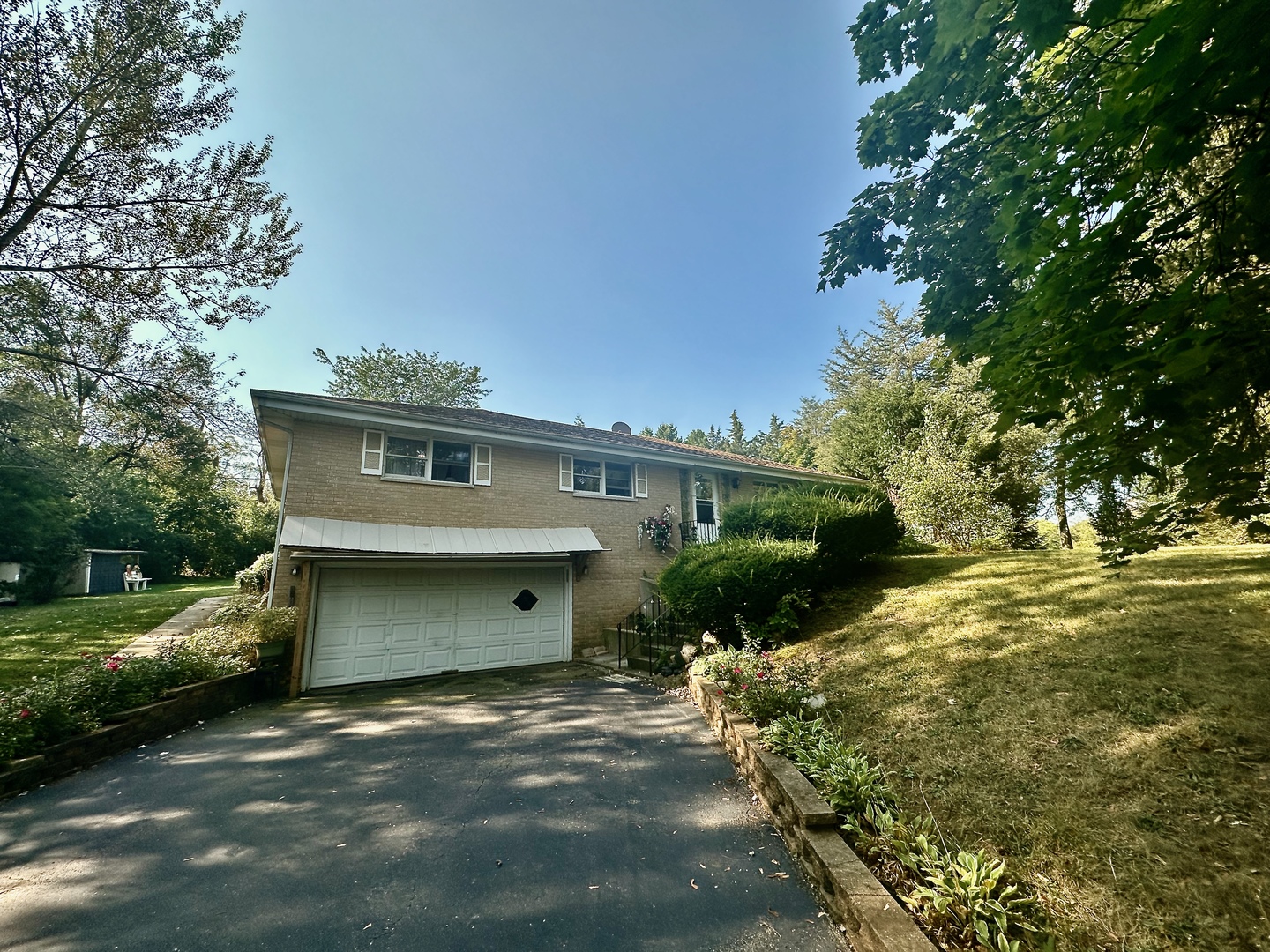 23951 West Bayview Road Antioch, IL 60002 - Photo 1 of 11 Gallery Image 1
