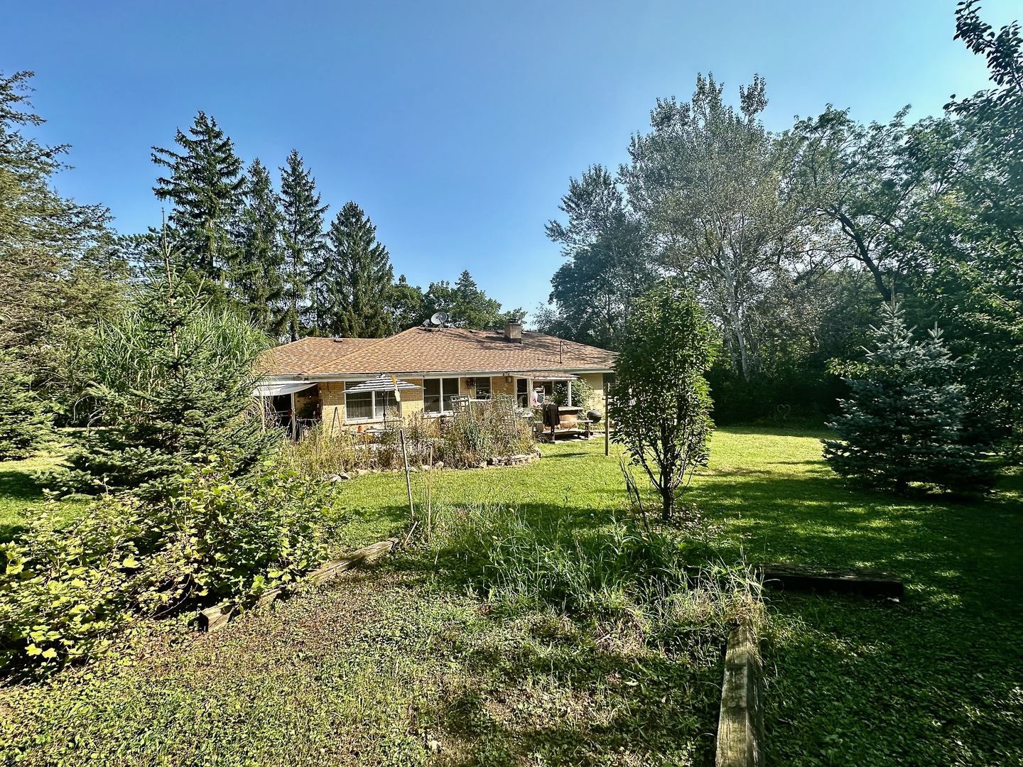 23951 West Bayview Road Antioch, IL 60002 - Photo 5 of 11 Gallery Image 5