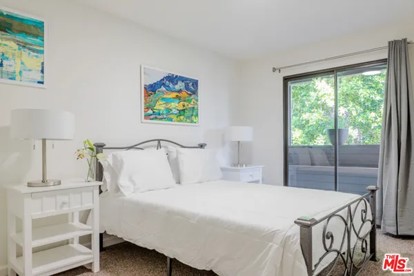 $12,000 | 110 North Barrington Avenue, Los Angeles, CA 90049