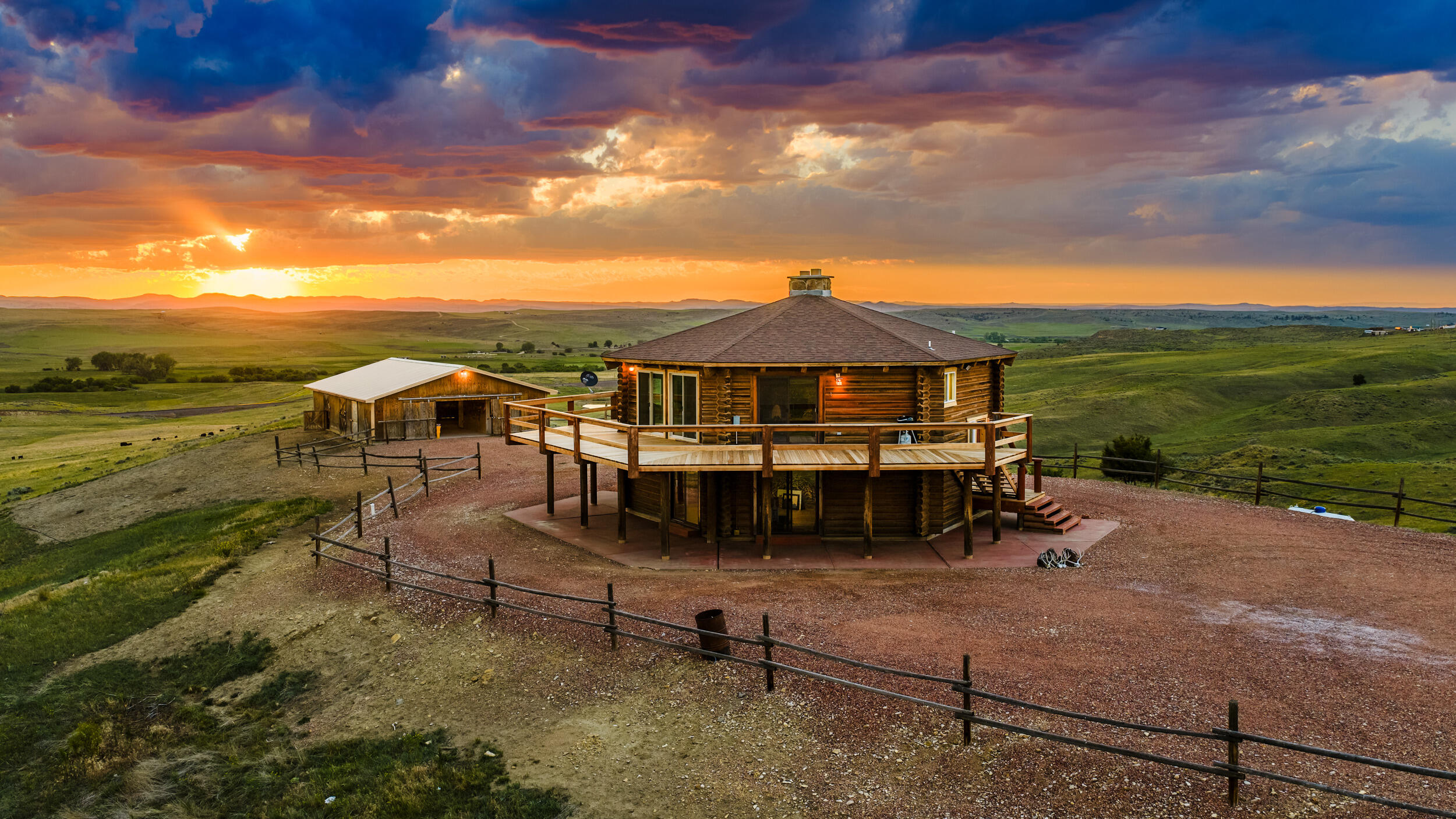 593 Lower Prairie Dog Road Sheridan, WY 82801 - Photo 5 of 182 593 lpd sunset 16