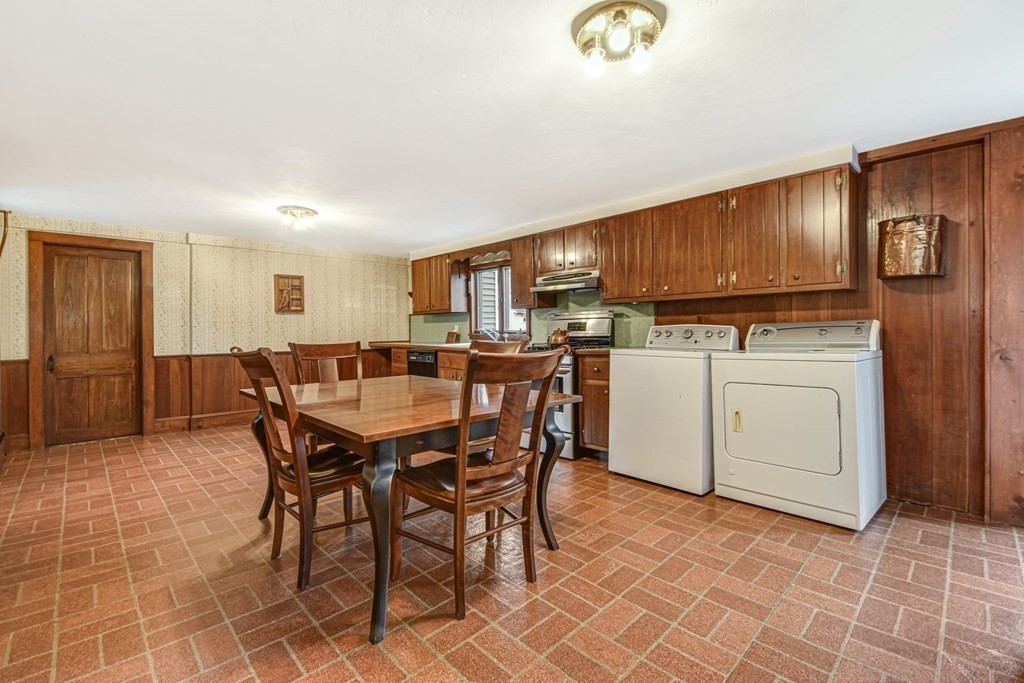 36 Pelham Island Road Sudbury, MA 01776 - Photo 11 of 41