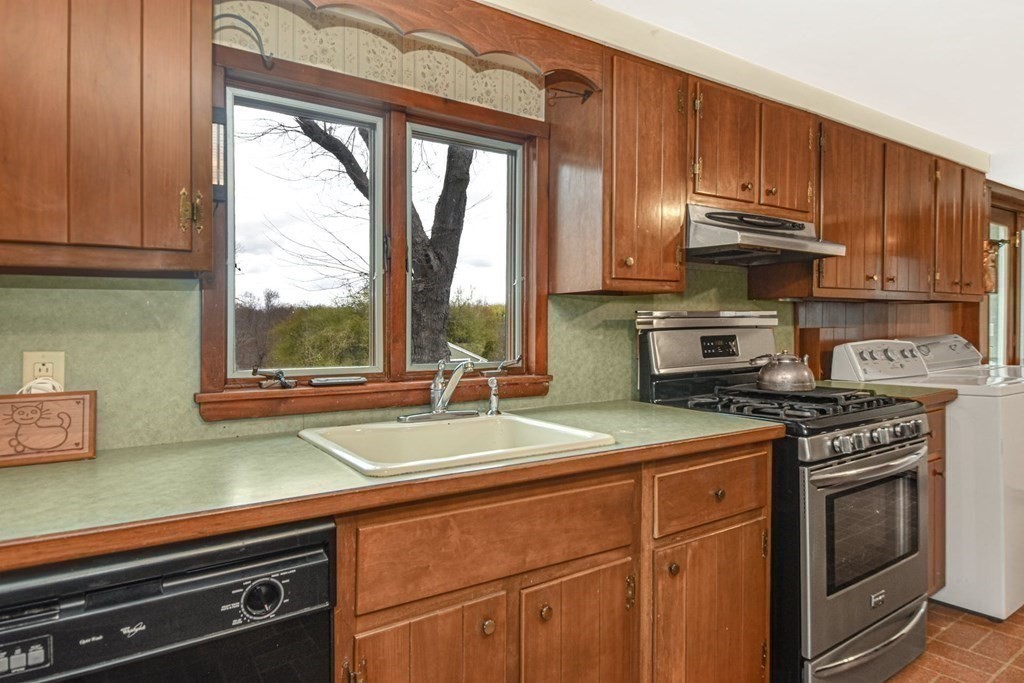 36 Pelham Island Road Sudbury, MA 01776 - Photo 14 of 41