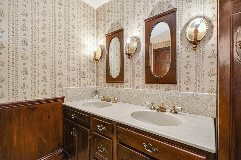 36 Pelham Island Road Sudbury, MA 01776 - Photo 17 of 41