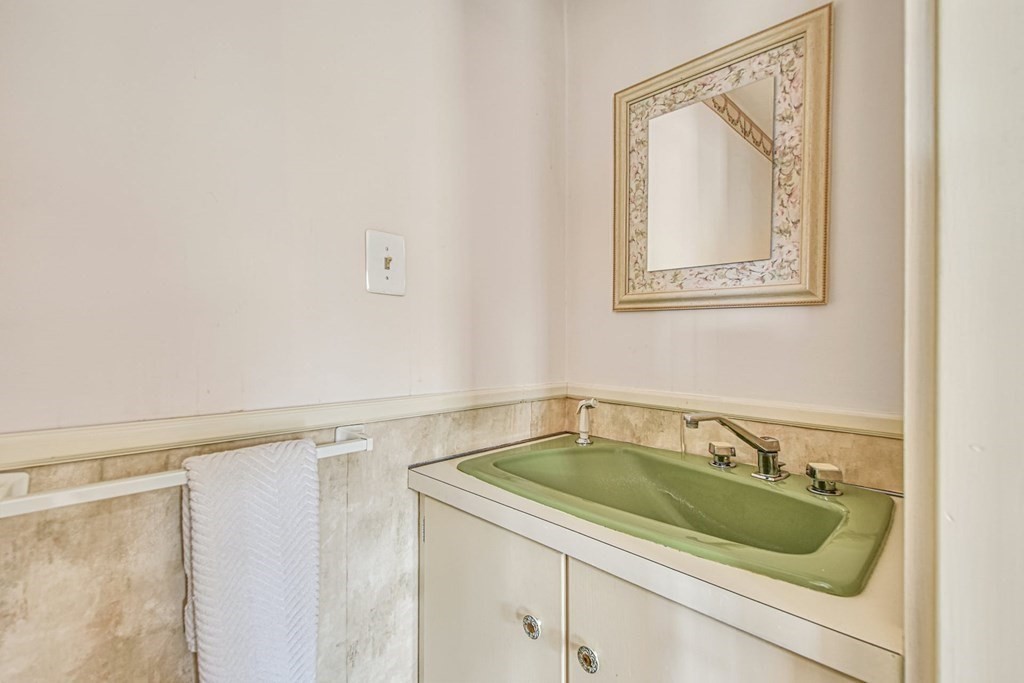 36 Pelham Island Road Sudbury, MA 01776 - Photo 25 of 41