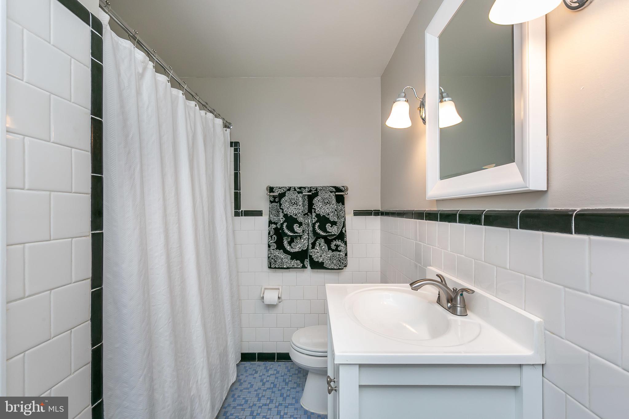 1908 Eastridge Road Lutherville-Timonium, MD 21093 - Photo 20 of 46 Main level Bathroom