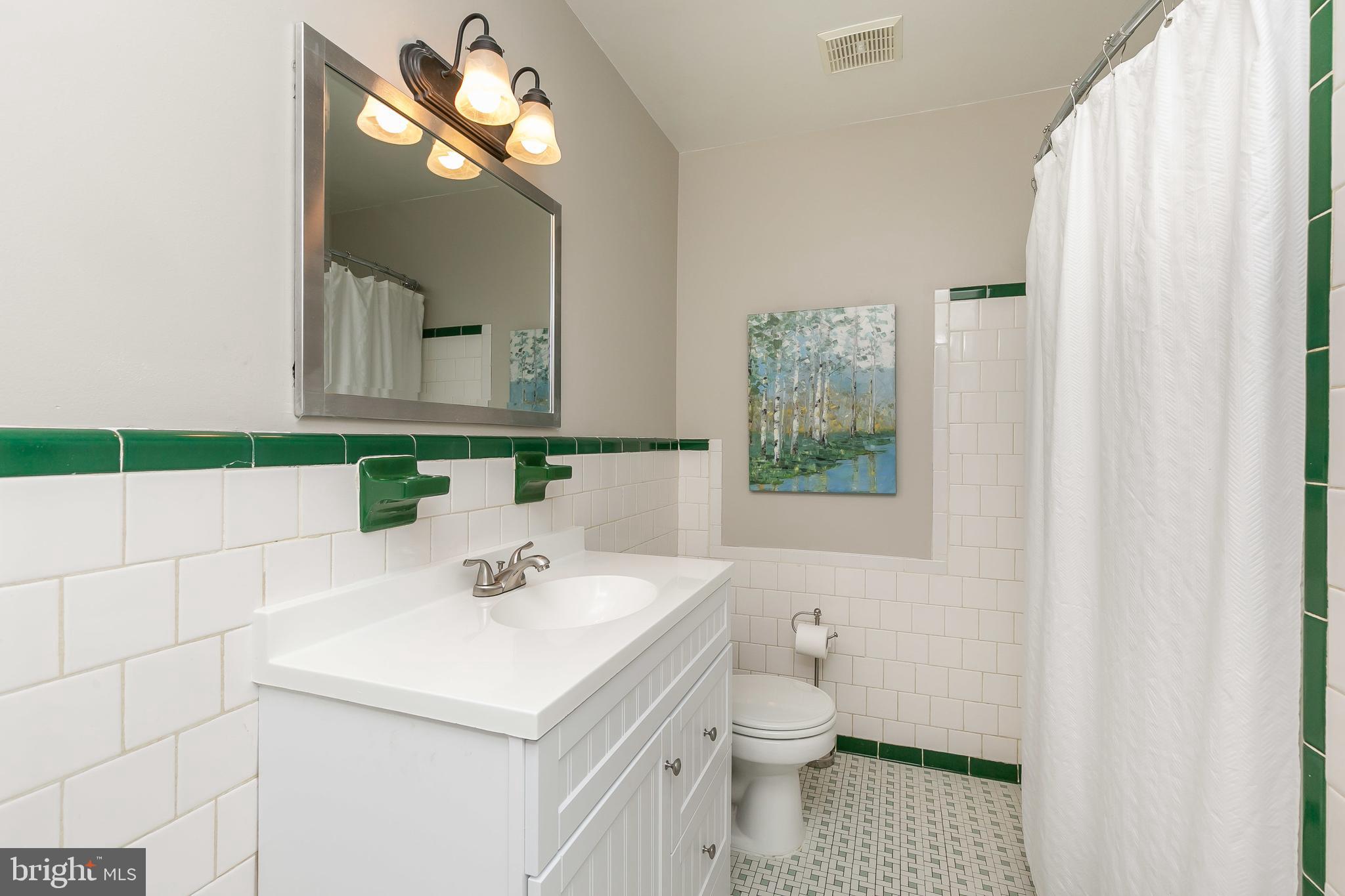 1908 Eastridge Road Lutherville-Timonium, MD 21093 - Photo 30 of 46 Upstairs bathroom