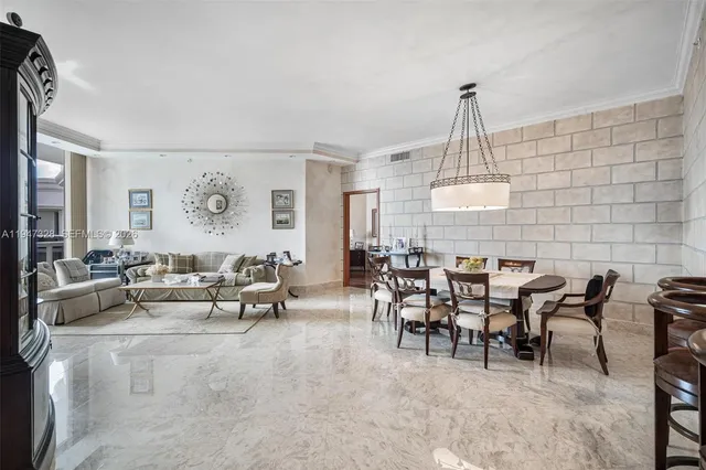 $1,599,999 | 9595 Collins Avenue, Unit NPHD, Surfside, FL 33154