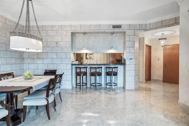 $1,599,999 | 9595 Collins Avenue, Unit NPHD, Surfside, FL 33154