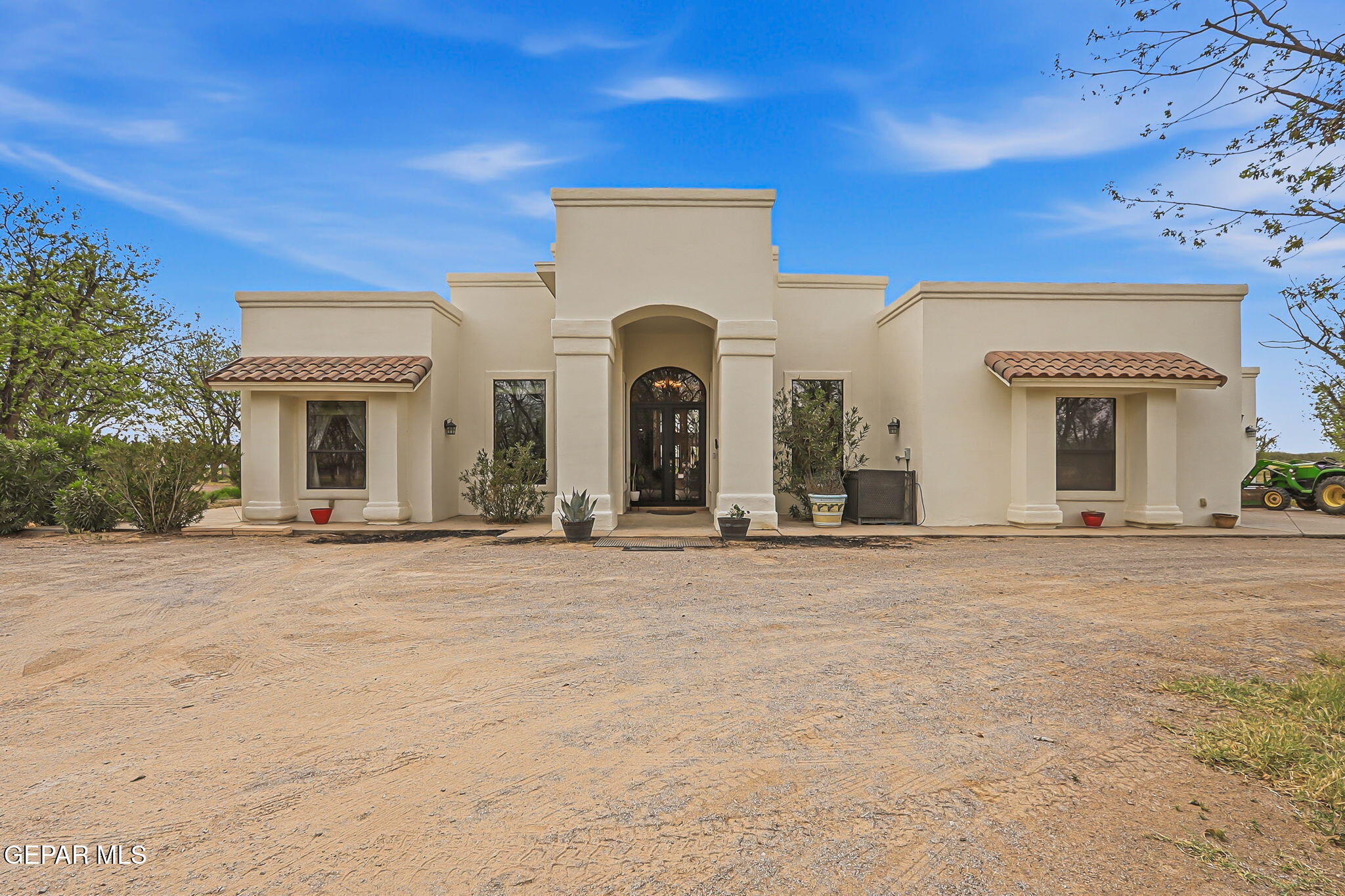 617 Wallace Road Anthony, NM 88021 - Photo 1 of 65 1-web-or-mls-IMG_9133