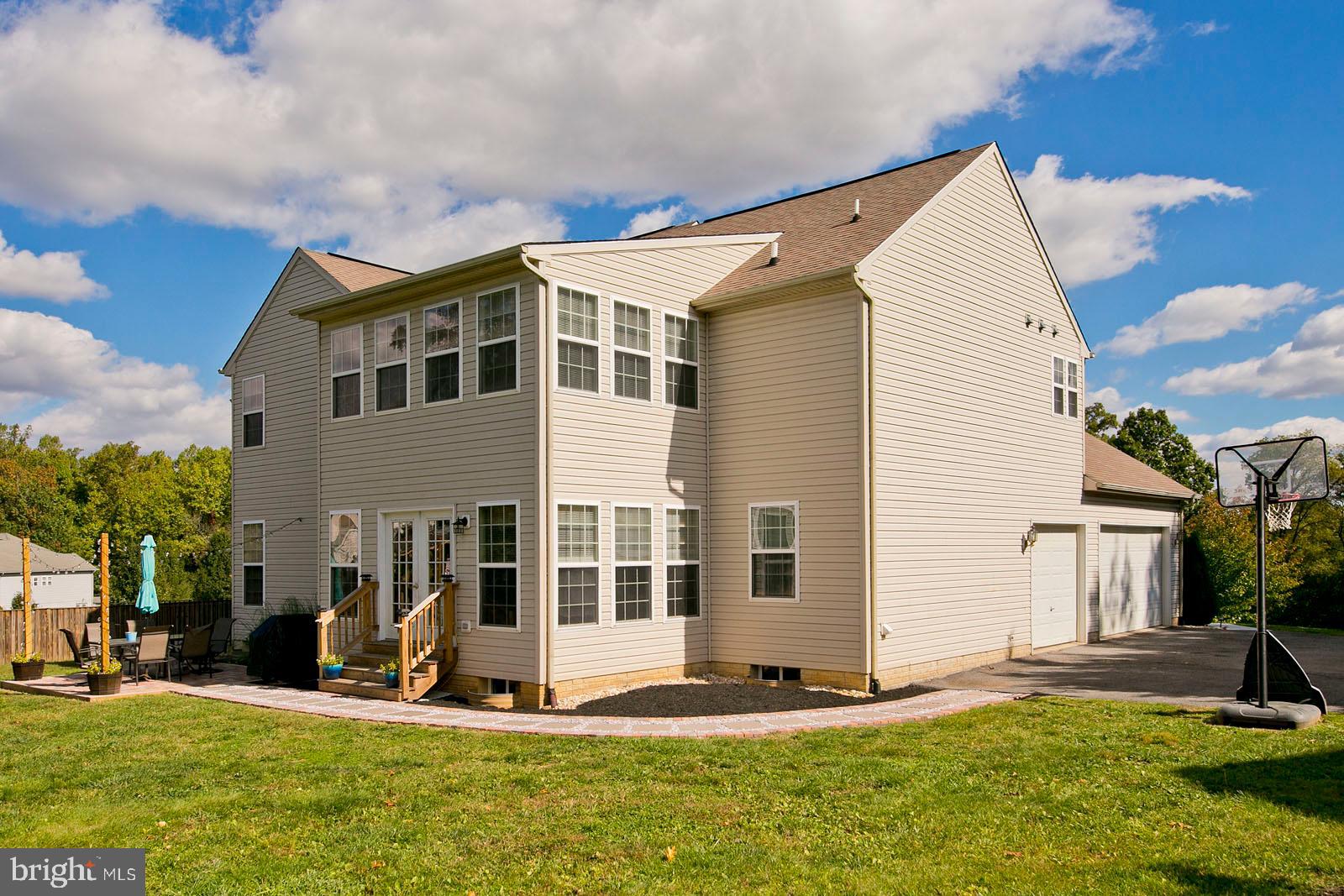 655 Triumphant Way Falling Waters, WV 25419 - Photo 60 of 71 Gallery Image 60