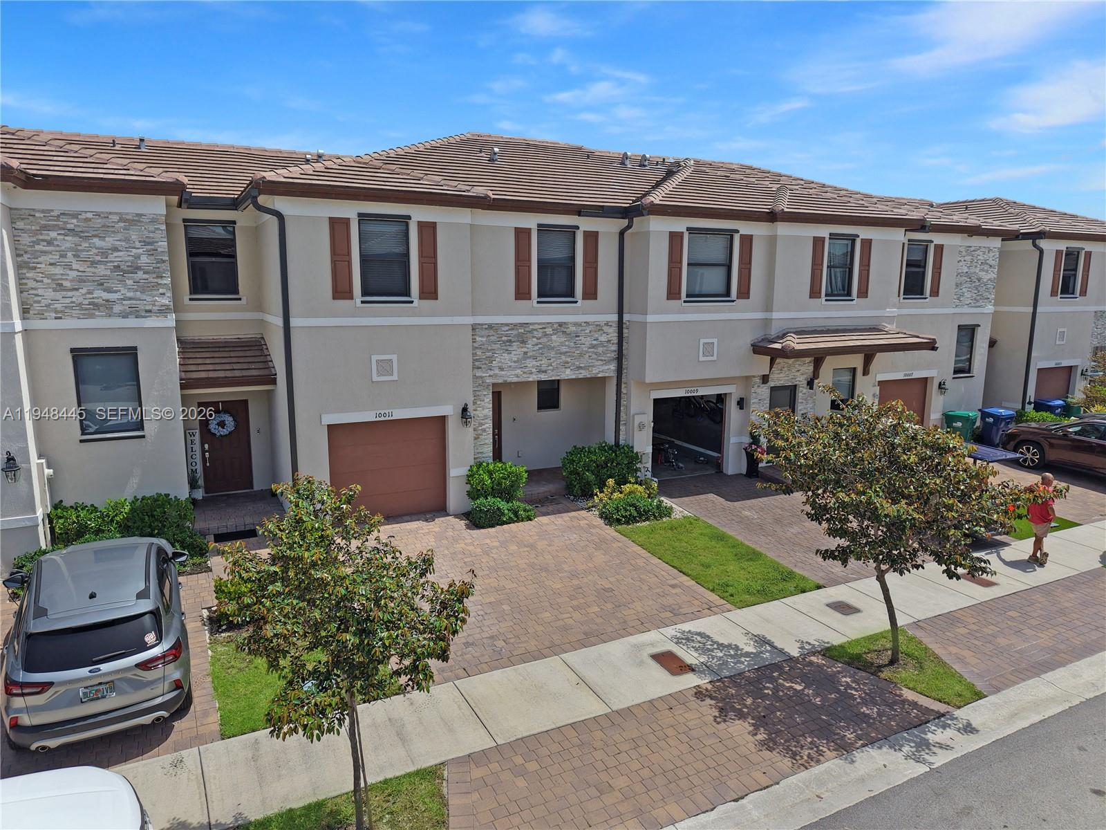 10011 Southwest 231st Lane Miami, FL 33190 - Photo 1 of 21