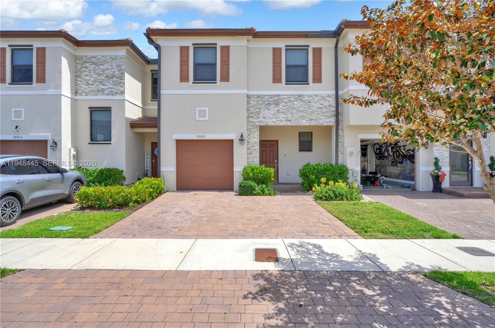 10011 Southwest 231st Lane Miami, FL 33190 - Photo 3 of 21