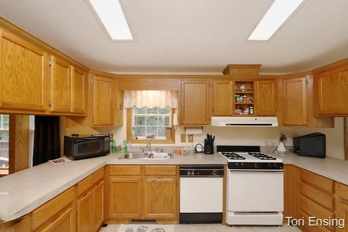 4798 Lake Road Lakeview, MI 48850 - Photo 8 of 22 IMG__4806