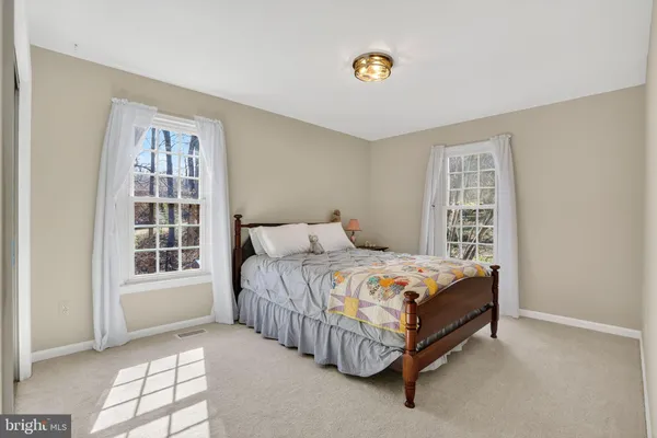 $1,600,000 | 10223 Cedar Pond Drive, Vienna, VA 22182