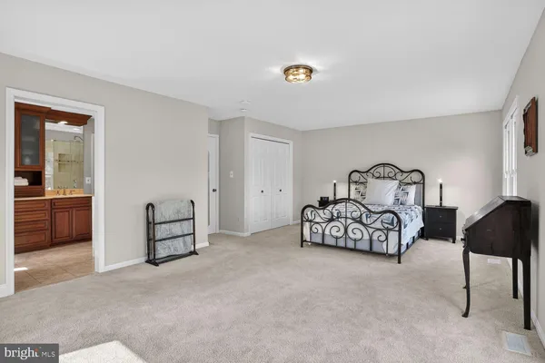 $1,600,000 | 10223 Cedar Pond Drive, Vienna, VA 22182