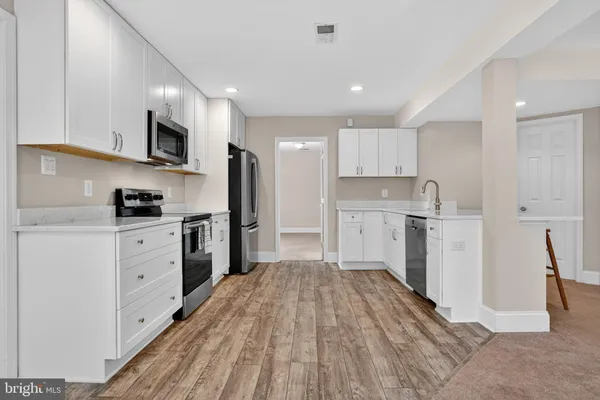 $1,600,000 | 10223 Cedar Pond Drive, Vienna, VA 22182