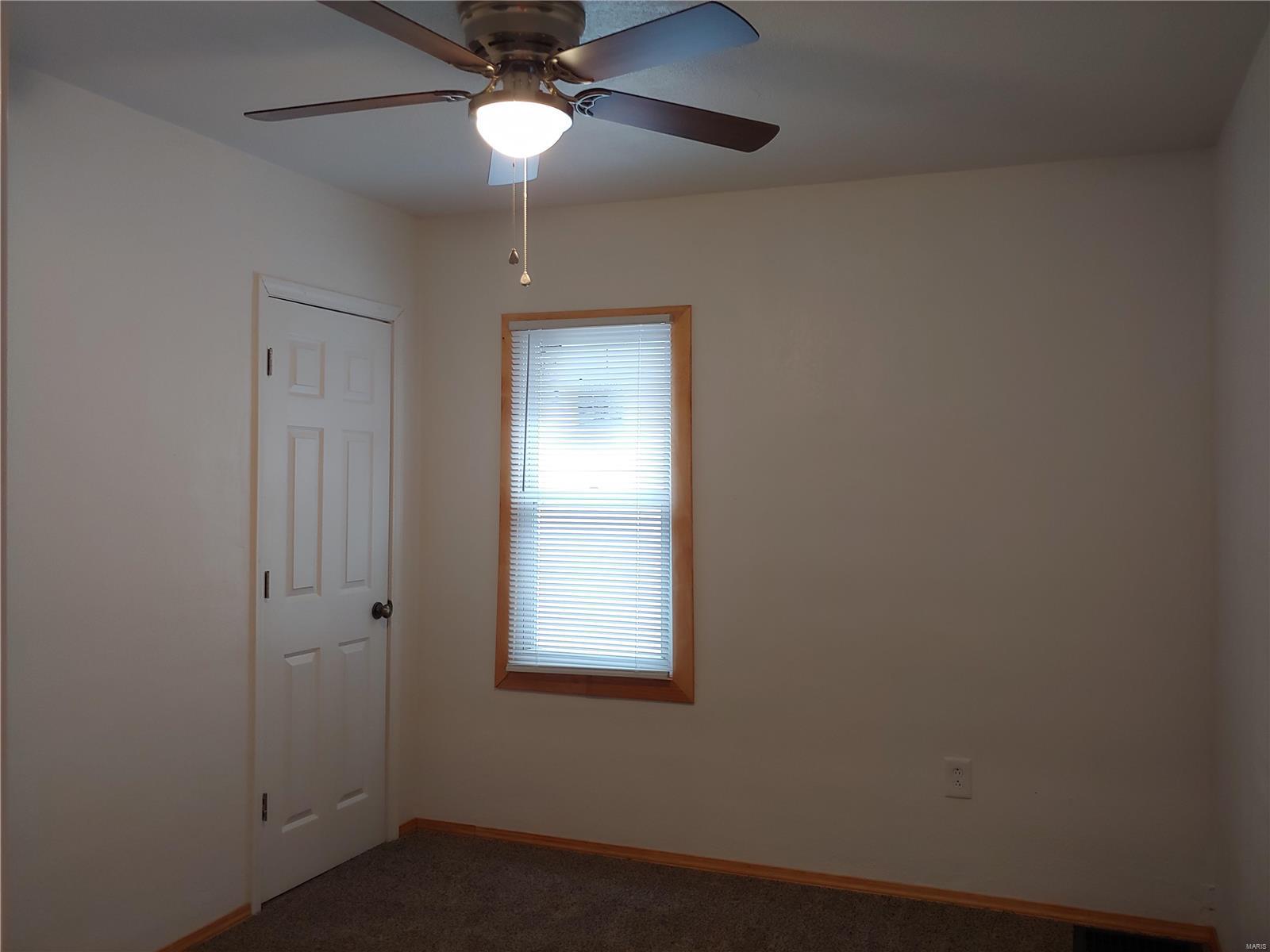 216 South Central Avenue Roxana, IL 62084 - Photo 12 of 19