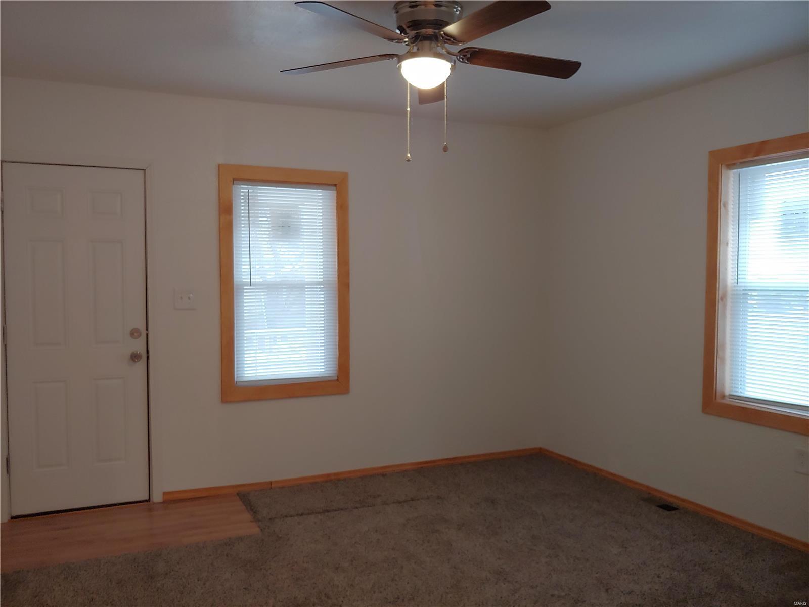 216 South Central Avenue Roxana, IL 62084 - Photo 5 of 19