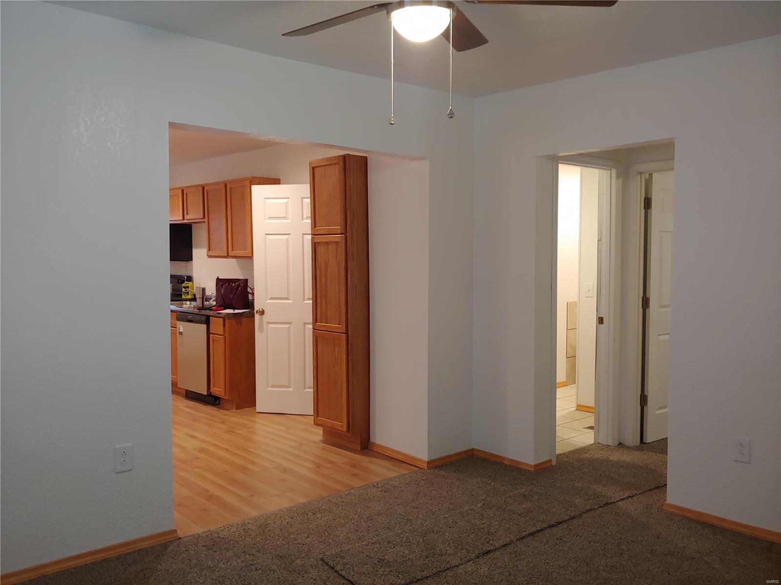 216 South Central Avenue Roxana, IL 62084 - Photo 6 of 19