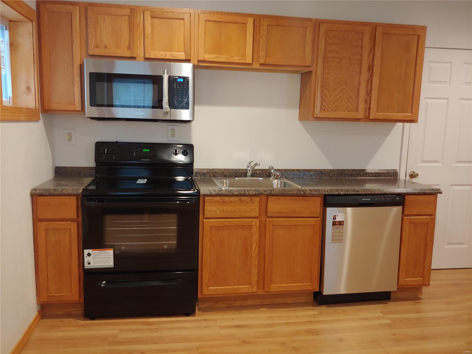 216 South Central Avenue Roxana, IL 62084 - Photo 8 of 19