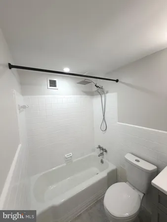 $216,950 | 2710 Macomb Street Northwest, Unit 204, Washington, DC 20008