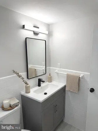 $216,950 | 2710 Macomb Street Northwest, Unit 204, Washington, DC 20008