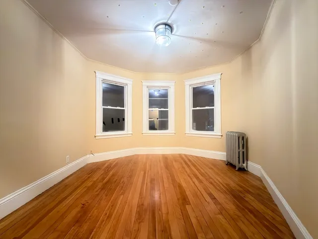 $2,275 | 90 Vernon Street, Unit 2, Worcester, MA 01610