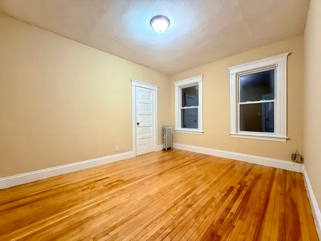 $2,275 | 90 Vernon Street, Unit 2, Worcester, MA 01610