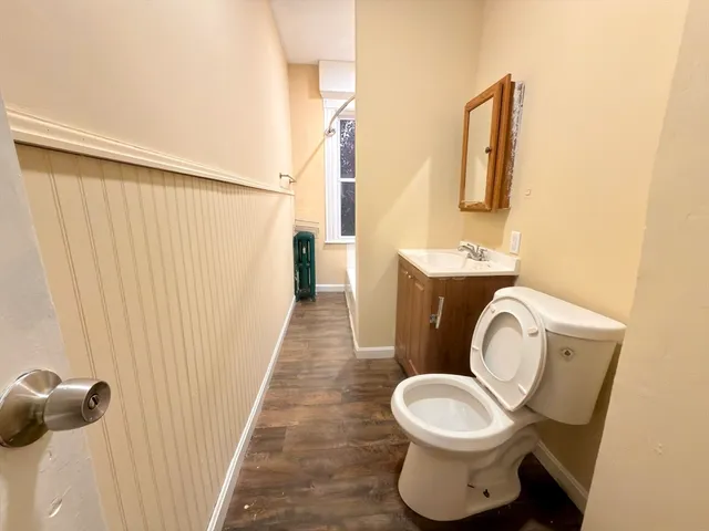 $2,275 | 90 Vernon Street, Unit 2, Worcester, MA 01610