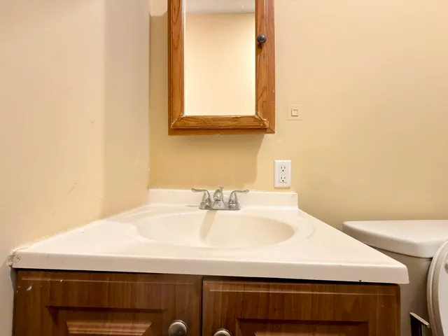 $2,275 | 90 Vernon Street, Unit 2, Worcester, MA 01610