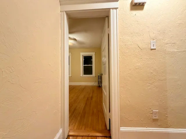 $2,275 | 90 Vernon Street, Unit 2, Worcester, MA 01610