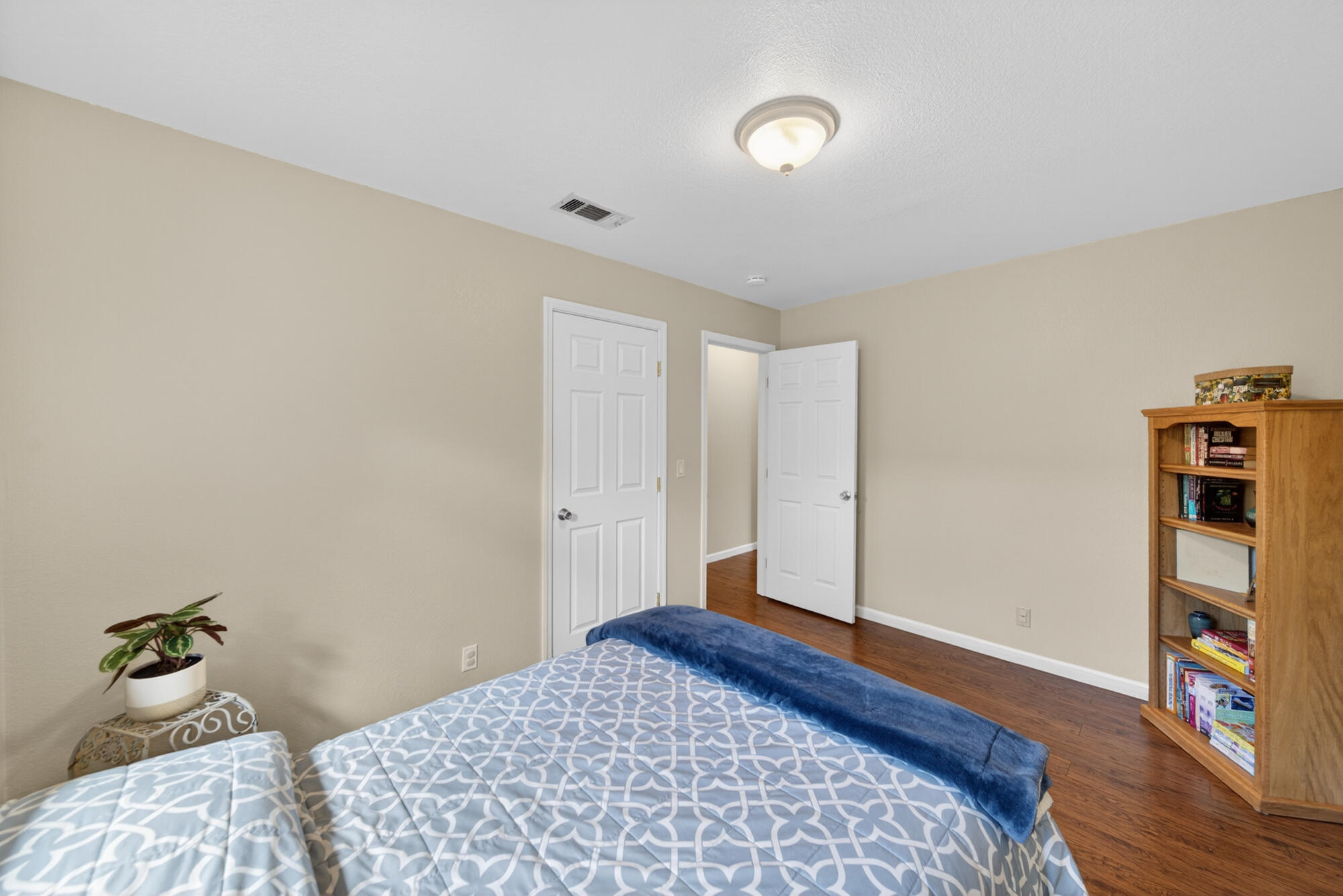 839 Springer Drive Redding, CA 96003 - Photo 17 of 39 839 Springer Dr-17