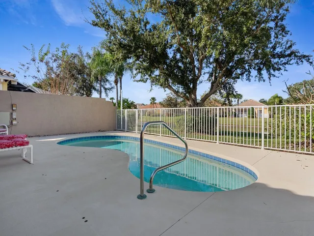 $545,000 | 5250 Eleuthra Circle, Vero Beach, FL 32967