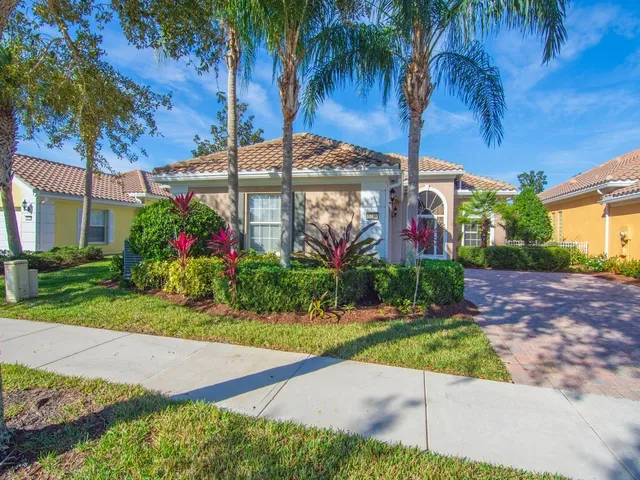 $545,000 | 5250 Eleuthra Circle, Vero Beach, FL 32967