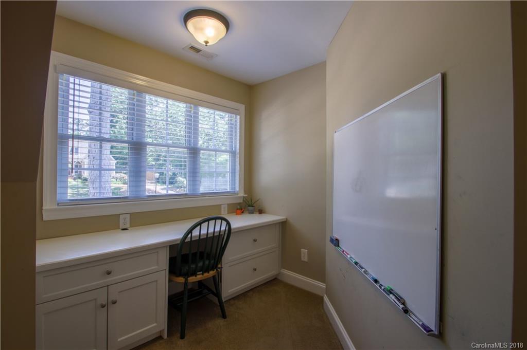 1823 Carmel Ridge Road Charlotte, NC 28226 - Photo 22 of 34 Gallery Image 22