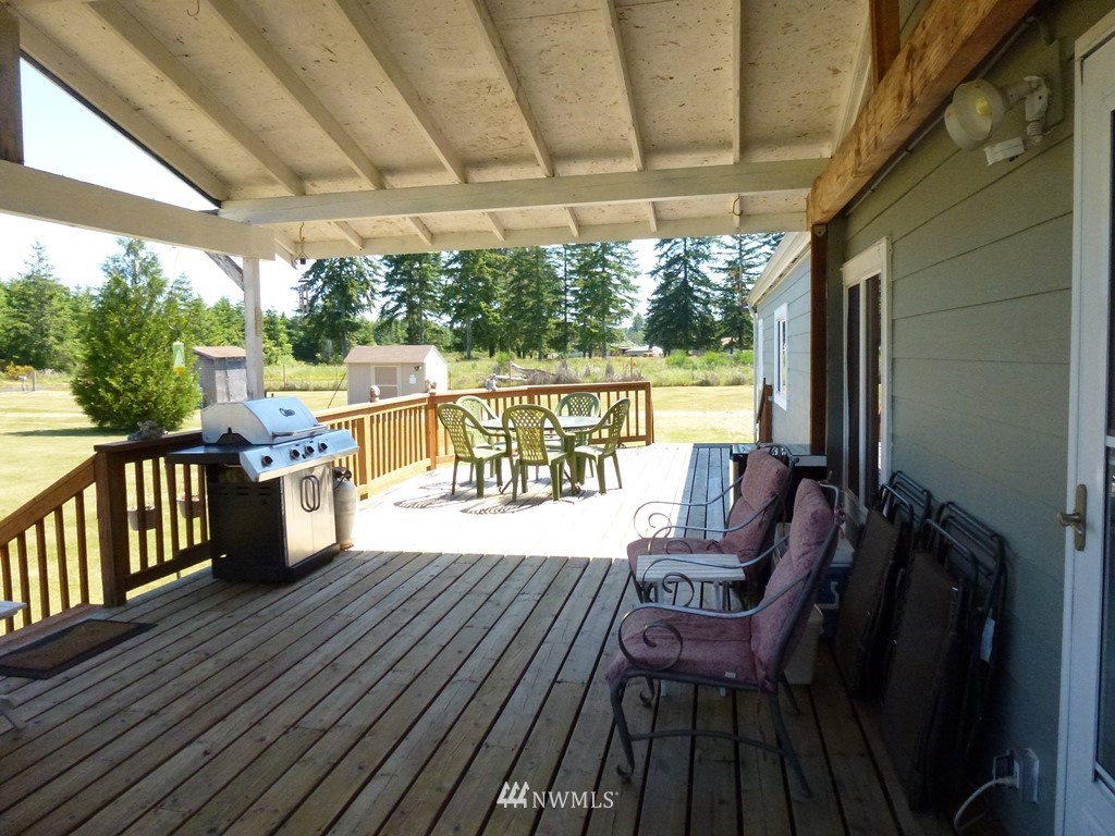581 West Mary M Knight Road Elma, WA 98541 - Photo 2 of 23 Gallery Image 2