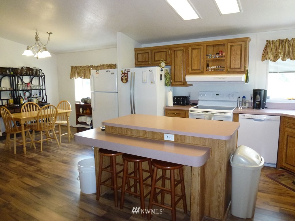 581 West Mary M Knight Road Elma, WA 98541 - Photo 12 of 23 Gallery Image 12