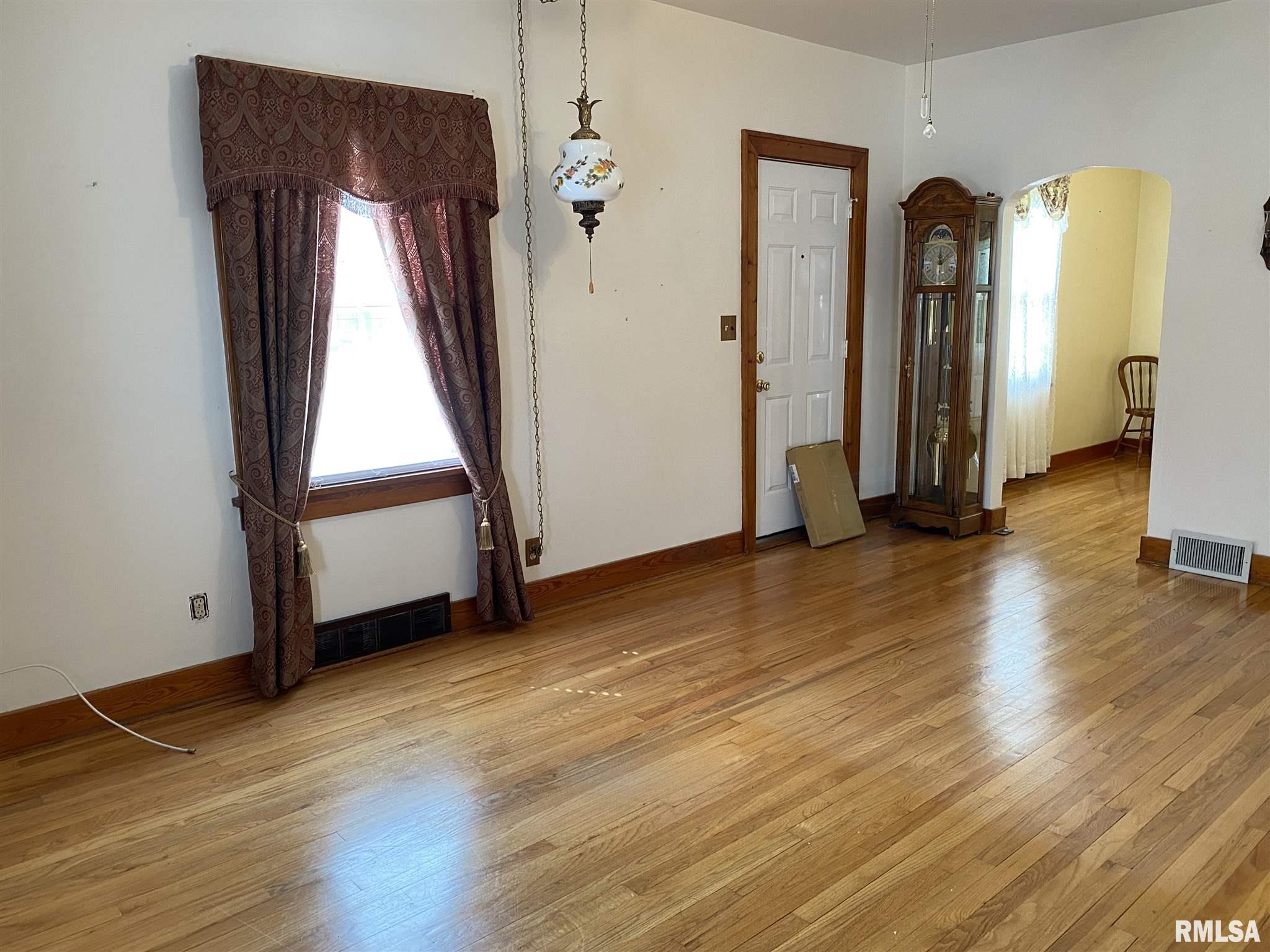102 Liebengood Road Mount Vernon, IL 62864 - Photo 15 of 22