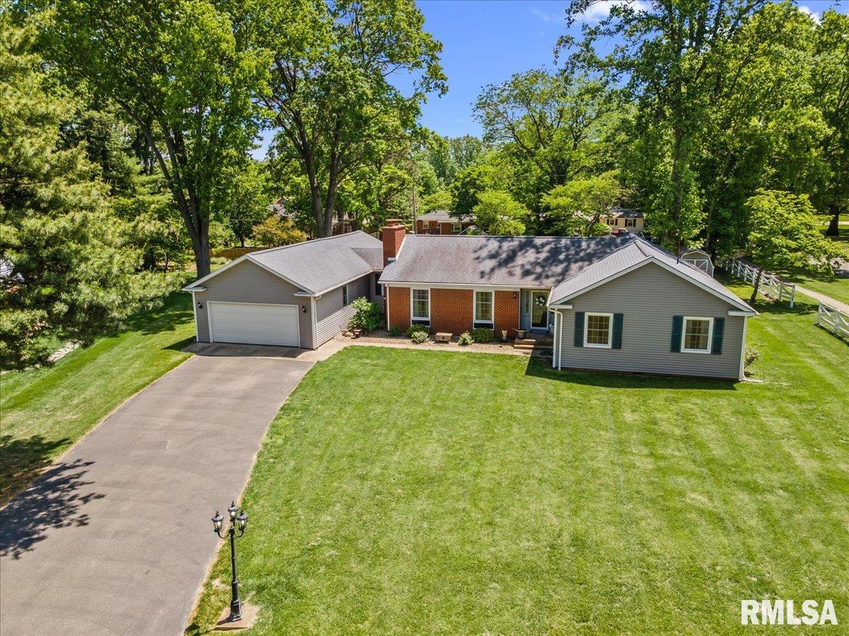 23 Circle Drive Rochester, IL 62563 - Photo 2 of 67