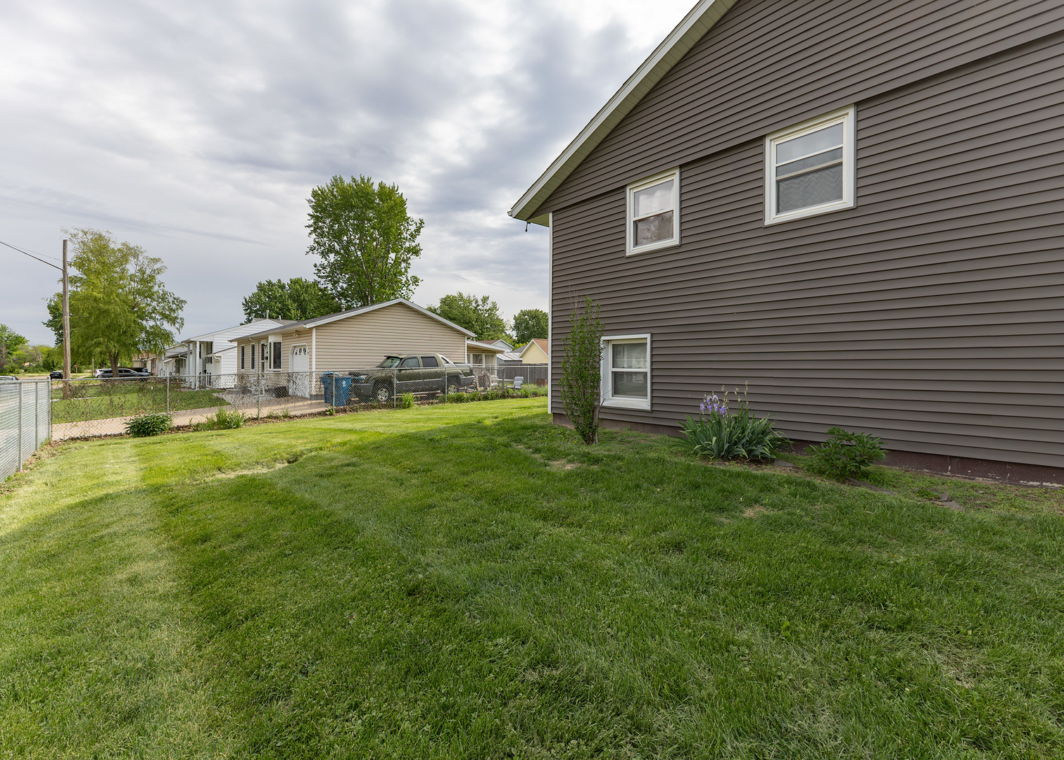 1712 Middle Road Camanche, IA 52730 - Photo 26 of 31 Gallery Image 26