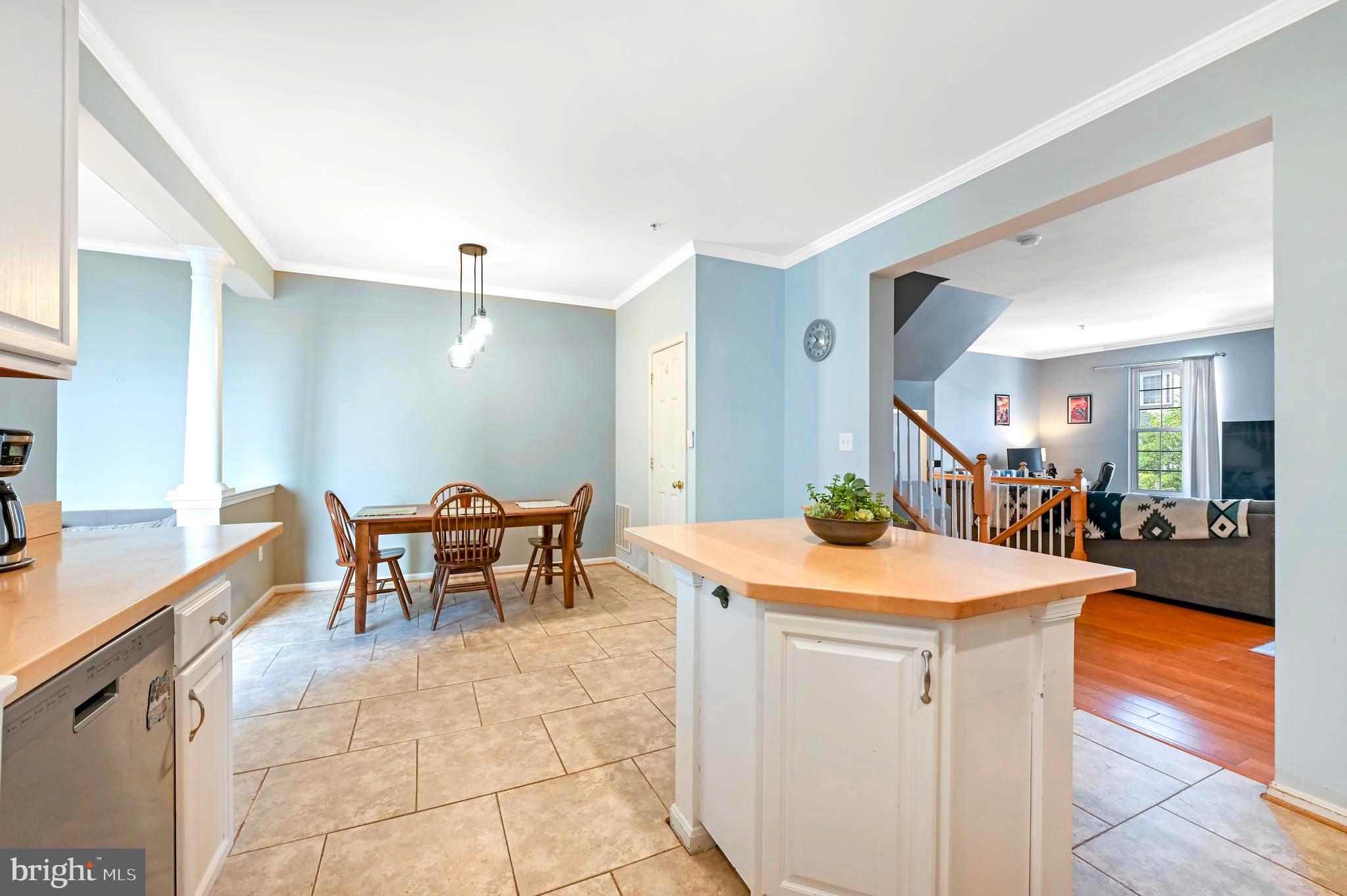 276 Braxton Way Edgewater, MD 21037 - Photo 26 of 39 Custom Cabinetry . Center Island