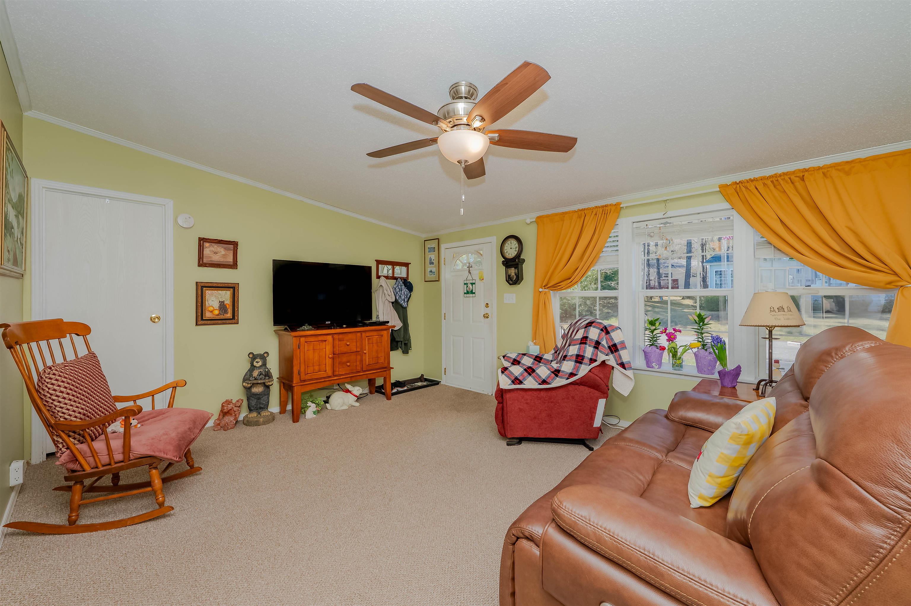 34 Murray Drive Rochester, NH 03868 - Photo 2 of 44