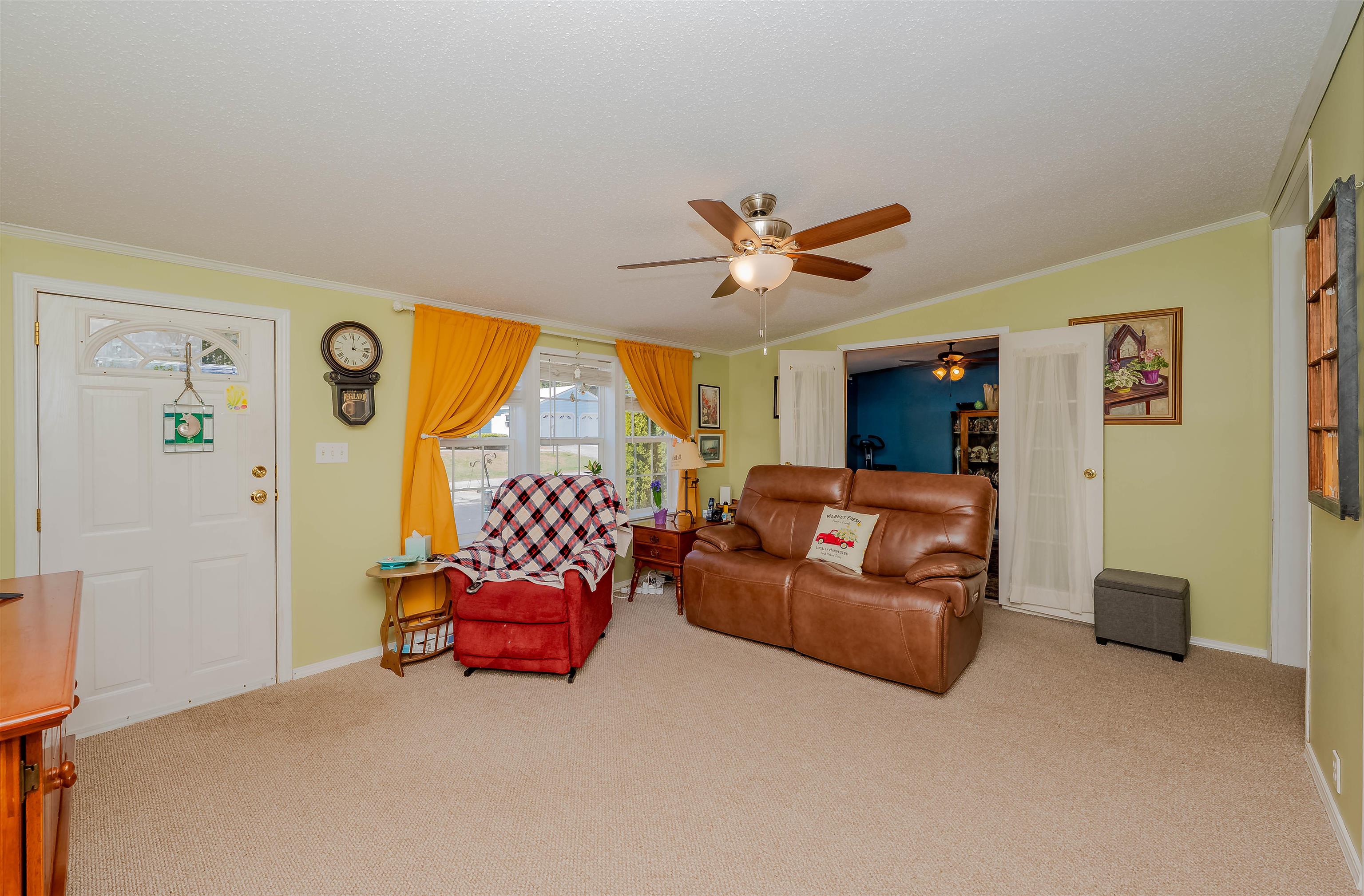 34 Murray Drive Rochester, NH 03868 - Photo 3 of 44